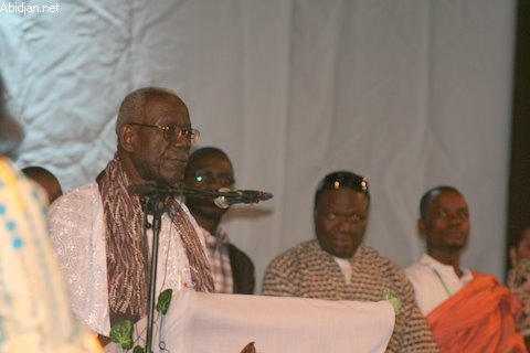 Petit déjeuner débat des Communicateurs Citoyens Bénévoles: Les enjeux des élections présidentielles de 2010 et l’appel de B. B. Dadié, écrivain, président du Congrès National de la Résistance pour la Démocratie (CNRD)